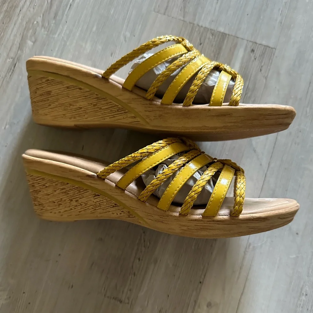 Tuscany sandals